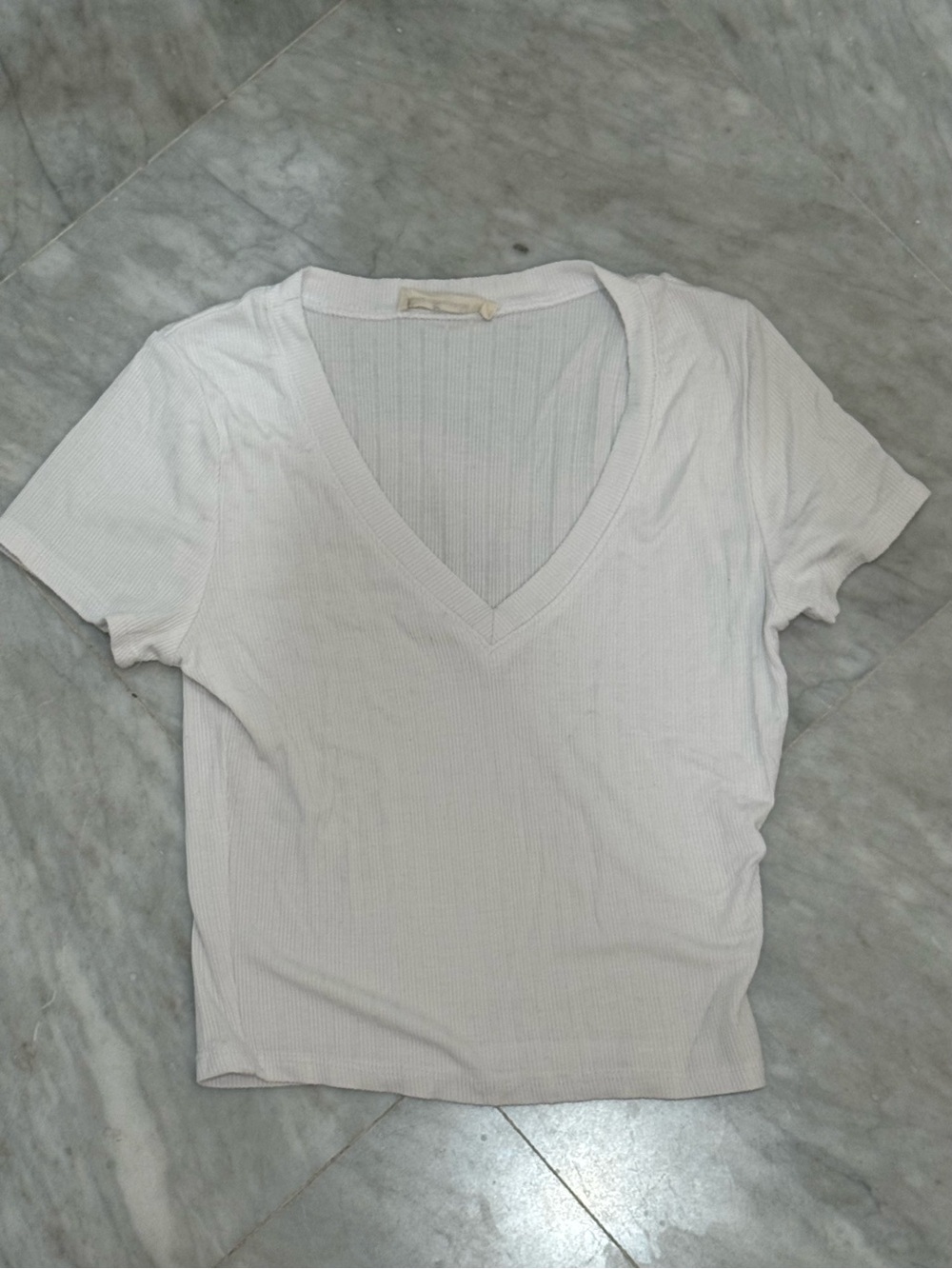 Women's White Ribbed V-Neck Short Sleeve Tee